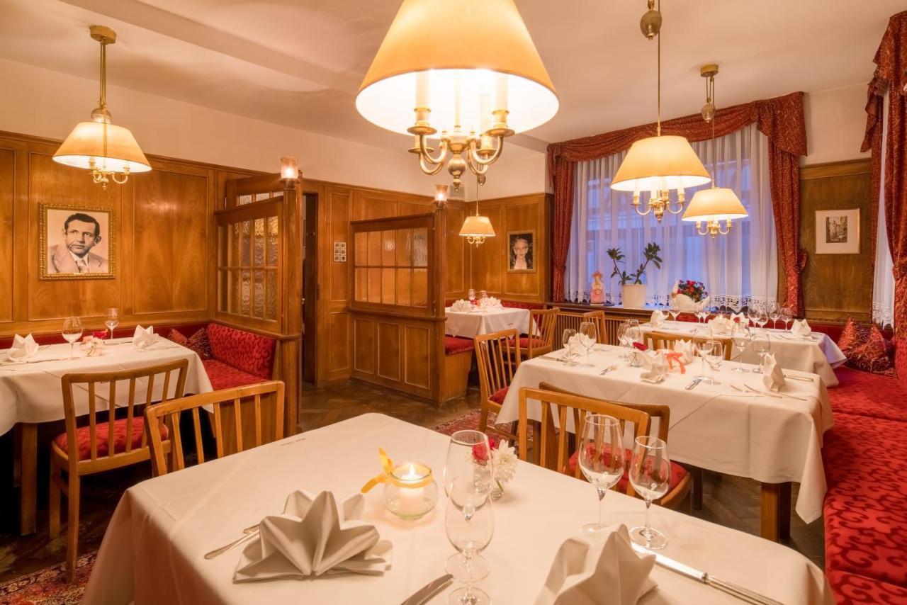 בלאובורן Hotel-Restaurant Ochsen מראה חיצוני תמונה