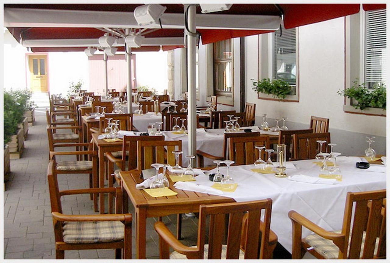 בלאובורן Hotel-Restaurant Ochsen מראה חיצוני תמונה